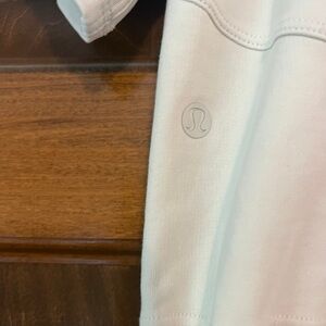 BRAND NEW Lululemon athletic shirt